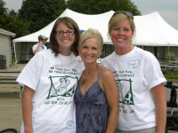 Leslie with her awesome sister-in-laws